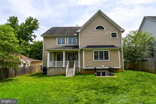 1924 Leonard Rd, Falls Church, VA 22043 - Photo 23