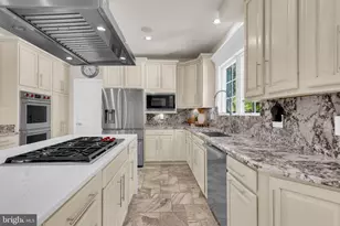 9800 John Robert Way, Fairfax, VA 22032 - Photo 17
