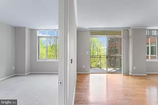 4480 Market Commons Dr, Fairfax, VA 22033 - Photo 27