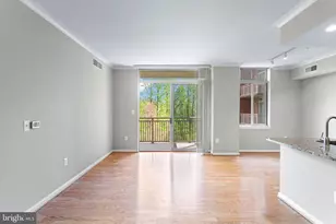 4480 Market Commons Dr, Fairfax, VA 22033 - Photo 15