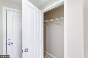 4480 Market Commons Dr, Fairfax, VA 22033 - Photo 11