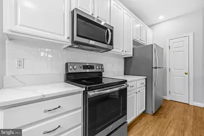 4323 Thomas Brigade Lane, Fairfax, VA 22033 - Photo 7