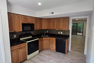 11922 Escalante Ct, Reston, VA 20191 - Photo 5