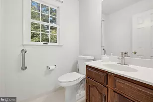 8814 Surrey Ct, Alexandria, VA 22309 - Photo 13