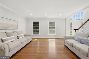 8814 Surrey Ct, Alexandria, VA 22309 - Photo 7