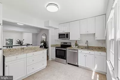 8398 Uxbridge Court, Springfield, VA 22151 - Photo 7