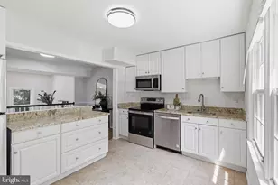 8398 Uxbridge Ct, Springfield, VA 22151 - Photo 7