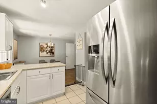 8100 Loving Forest Ct, Springfield, VA 22153 - Photo 15
