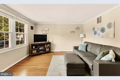 8100 Loving Forest Court, Springfield, VA 22153 - Photo 5