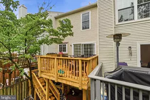 12109 Wedgeway Ct, Fairfax, VA 22033 - Photo 13
