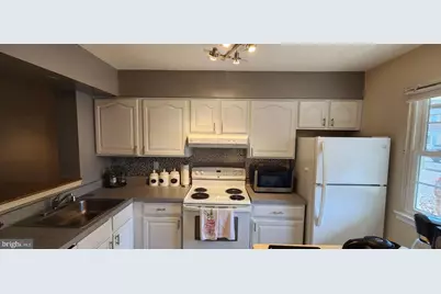 2815 Lee Landing Court, Falls Church, VA 22043 - Photo 3