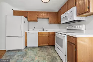 5913 Dungeness Ln, Alexandria, VA 22315 - Photo 5