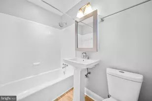 14711 Carlbern Dr, Centreville, VA 20120 - Photo 27