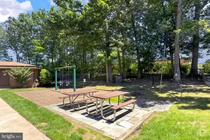 7611 Tiverton Dr, Springfield, VA 22152 - Photo 33