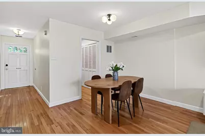 7611 Tiverton Drive, Springfield, VA 22152 - Photo 9