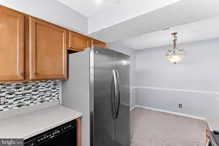 12110 Green Leaf Ct, Fairfax, VA 22033 - Photo 17