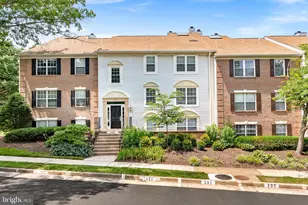 12110 Green Leaf Ct, Fairfax, VA 22033 - Photo 49