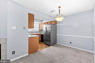 12110 Green Leaf Ct, Fairfax, VA 22033 - Photo 7