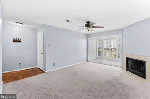 12110 Green Leaf Ct, Fairfax, VA 22033 - Photo 3