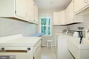 6522 Truman Ln, Falls Church, VA 22043 - Photo 25
