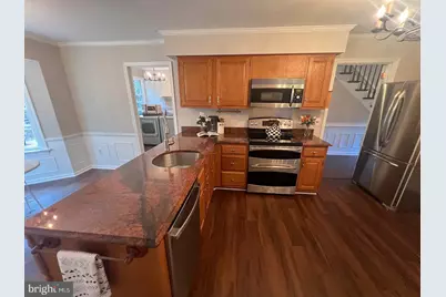 1197 Meadow Green Lane, McLean, VA 22102 - Photo 25