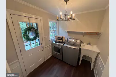 1197 Meadow Green Lane, McLean, VA 22102 - Photo 23