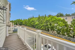4579 Derring Ln, Fairfax, VA 22030 - Photo 11