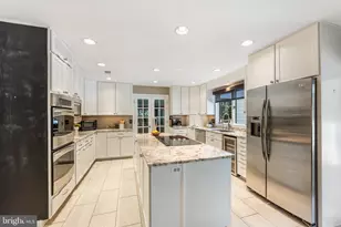 10120 Walker Lake Dr, Great Falls, VA 22066 - Photo 41
