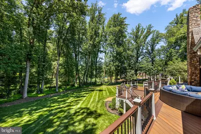 10120 Walker Lake Drive, Great Falls, VA 22066 - Photo 87