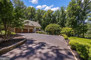 10120 Walker Lake Dr, Great Falls, VA 22066 - Photo 91