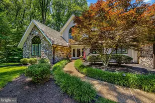 10120 Walker Lake Dr, Great Falls, VA 22066 - Photo 21