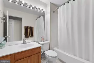 8202 Crossbrook Ct, Lorton, VA 22079 - Photo 17