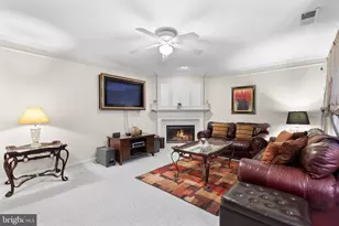 8202 Crossbrook Ct, Lorton, VA 22079 - Photo 7