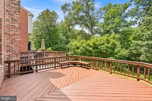 5422 Bromyard Ct, Burke, VA 22015 - Photo 17