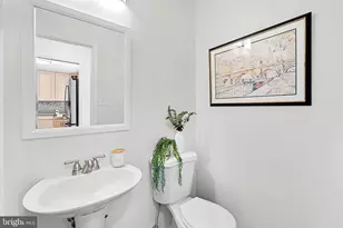 5422 Bromyard Ct, Burke, VA 22015 - Photo 9