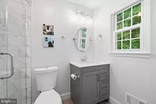 8900 Queen Elizabeth Blvd, Annandale, VA 22003 - Photo 17