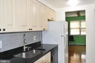 4557 King Edward Ct, Annandale, VA 22003 - Photo 11