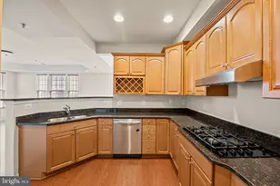 7049 Huntley Run Pl, Alexandria, VA 22306 - Photo 7
