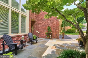 1416 Hemingway Ct, Reston, VA 20194 - Photo 5