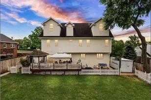 3332 Freedom Pl, Falls Church, VA 22041 - Photo 5
