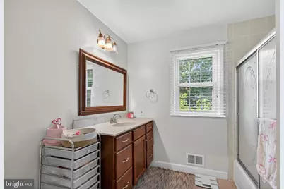8815 Newport Court, Springfield, VA 22153 - Photo 19