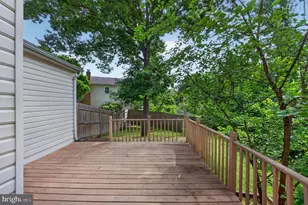 8815 Newport Ct, Springfield, VA 22153 - Photo 15
