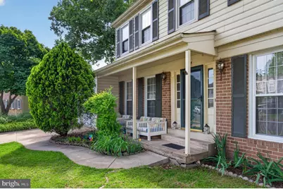 8815 Newport Court, Springfield, VA 22153 - Photo 3