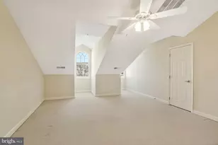 8847 Ashgrove House Ln, Vienna, VA 22182 - Photo 33