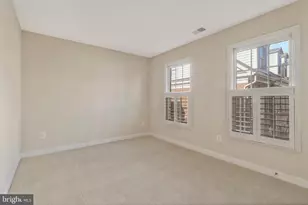 8847 Ashgrove House Ln, Vienna, VA 22182 - Photo 25