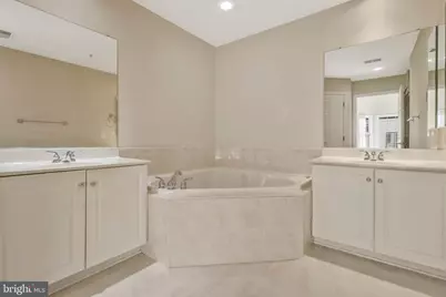 8847 Ashgrove House Lane, Vienna, VA 22182 - Photo 21