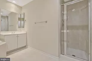 8847 Ashgrove House Ln, Vienna, VA 22182 - Photo 23