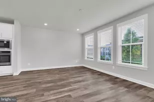 13041 Hattontown Square, Herndon, VA 20171 - Photo 17