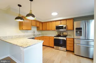 5718 Croatan Ct, Centreville, VA 20120 - Photo 1