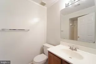 5718 Croatan Ct, Centreville, VA 20120 - Photo 23